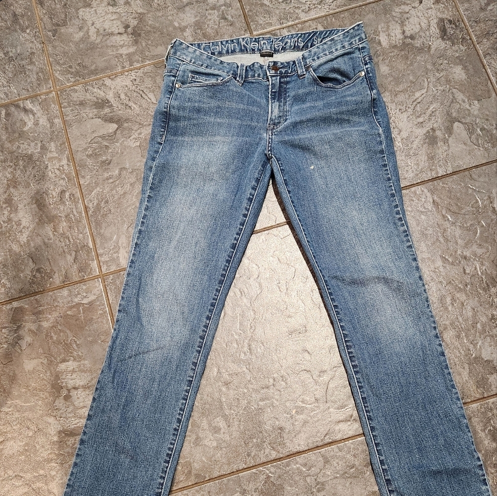 Calvin Klein Women's Straight Leg Denim Jeans
